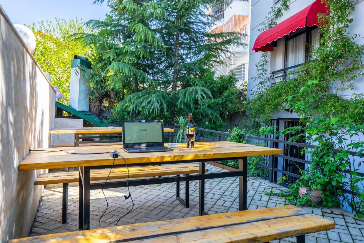 Vera View Hotel تبليسي المظهر الخارجي الصورة